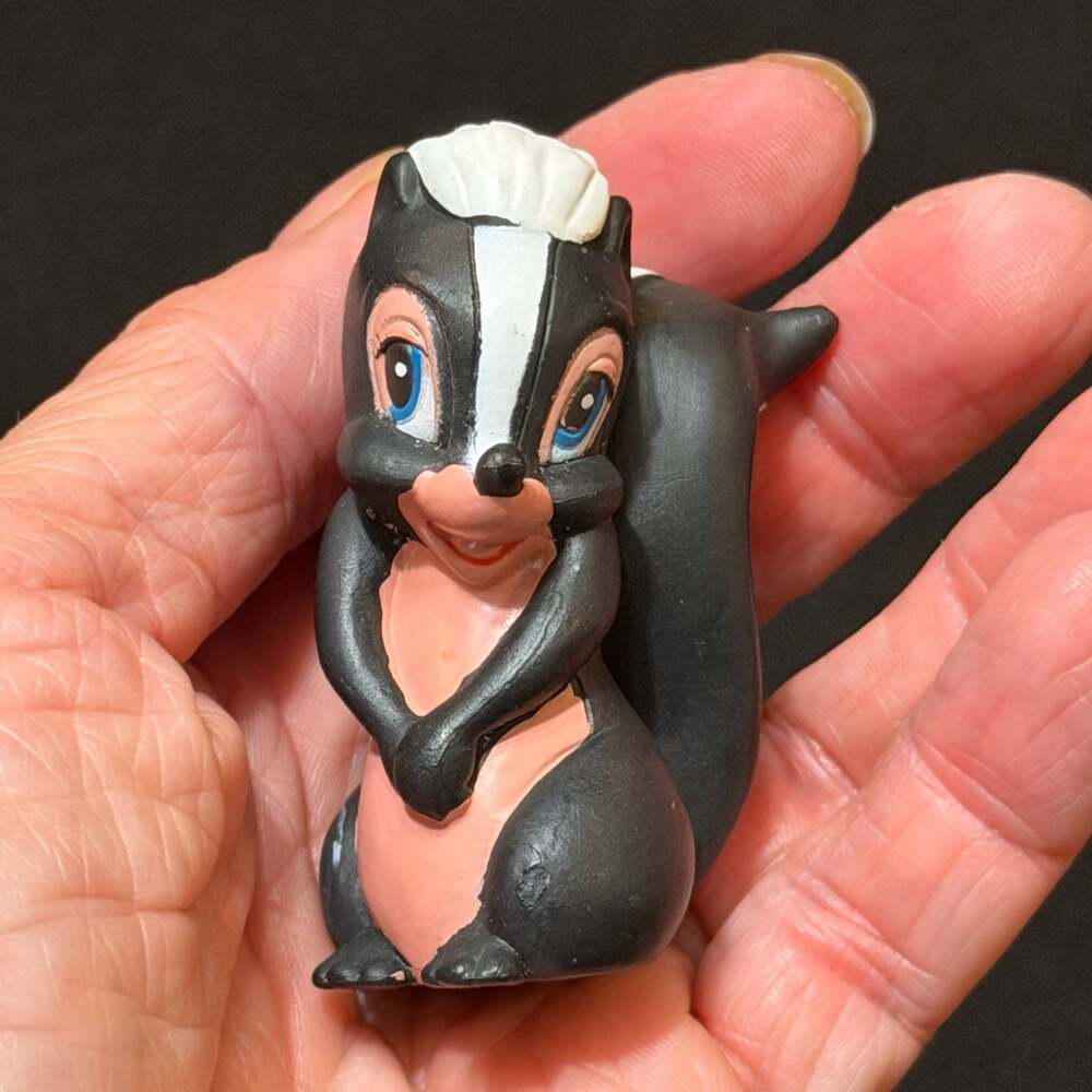 Disney Bambi Flower the Skunk PVC Figures Set - Picture 8 of 10